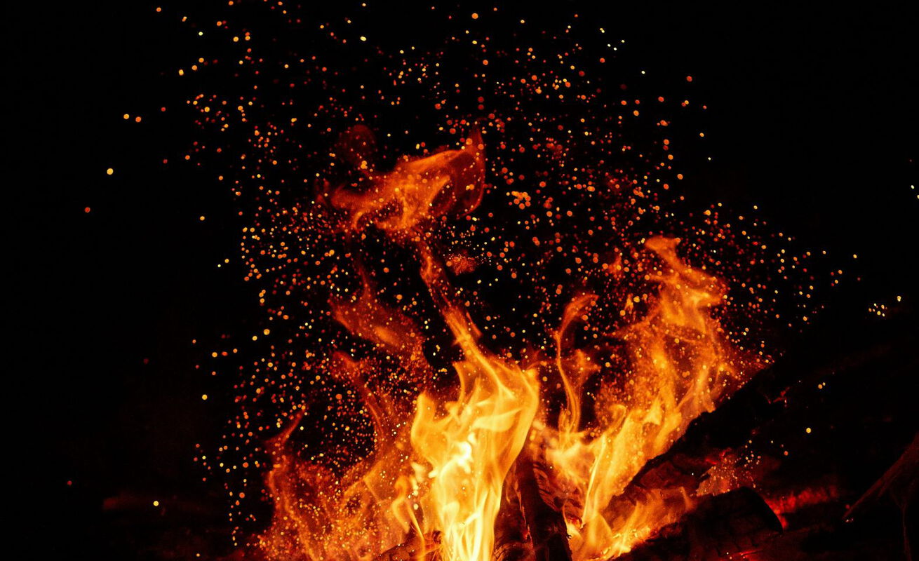 Lagerfeuer, Osterfeuer