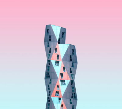 Modernes Haus vor rosa Himmel Modernes Haus vor rosa Himmel