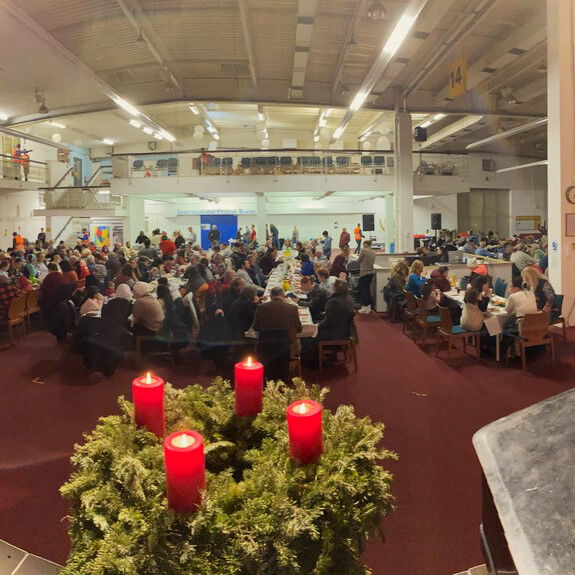 Volle Messehalle zu Weihnachten fürs Volk 2024
